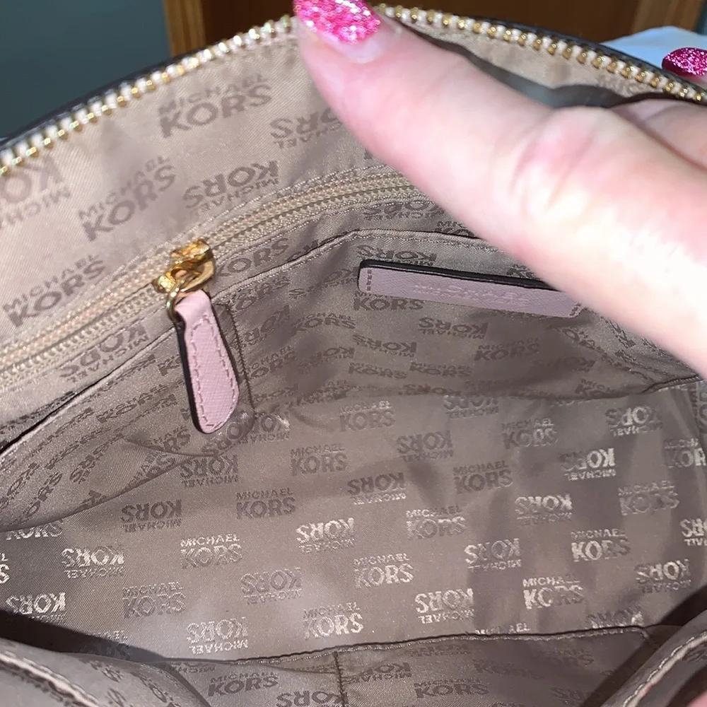 Michael Kors Handbag. Pink